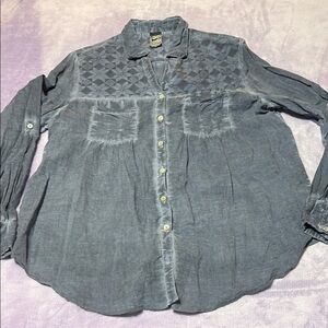 Casual estudio Blue Button-Up Women's Shirt